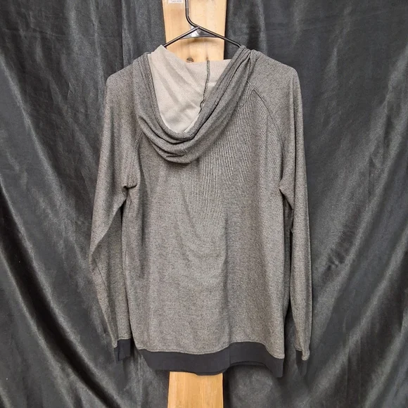 Grey RVCA size mens medium pullover hoodie with pockets - Picture 4 of 9